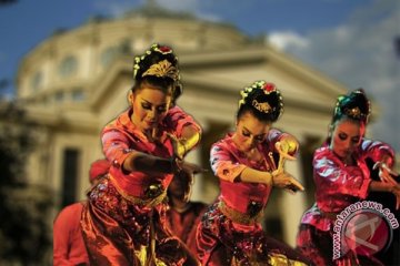Jaipong goyang festival oriental terbesar di Italia