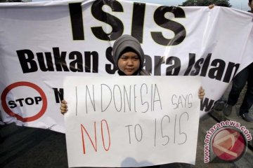 Empat WNA diduga ISIS di Palu diterbangkan ke Jakarta