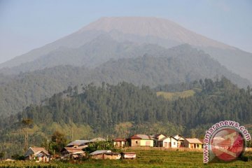 Jalur pendakian Gunung Slamet dibuka kembali