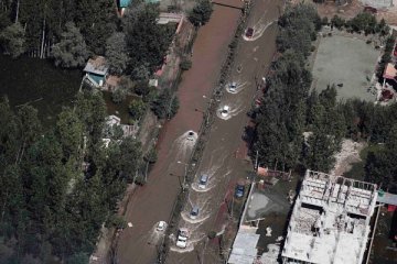 Sembilan WNI terjebak banjir di India