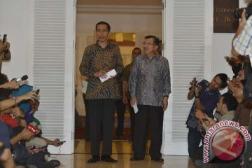 Jawaban Jokowi soal tudingan bagi-bagi kursi menteri