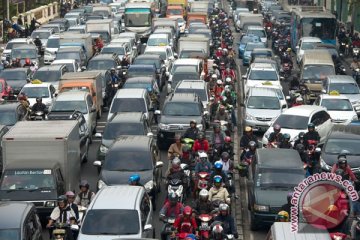 Jumlah motor dan mobil di Jakarta tumbuh 12 persen tiap tahun
