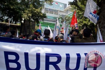 Ribuan buruh akan berunjuk rasa ke DPR