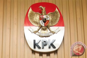 KPK geledah kantor travel terkait korupsi haji