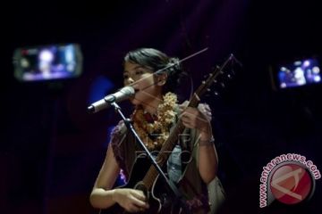 PENAMPILAN MAUDY AYUNDA