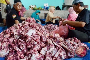 Jeroan dengan daging kurban dipisah antisipasi bakteri