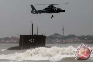 Pimpinan TNI, Kepolisian Indonesia, dan BIN temui Jokowi