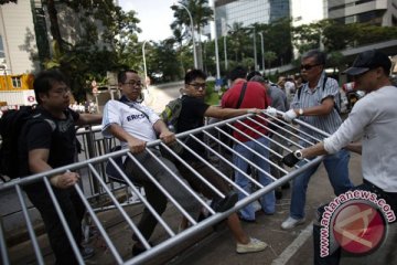 Polisi Hong Kong sasar lebih banyak barikade protes