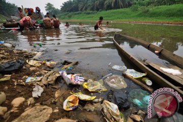 KLH imbau masyarakat tidak buang sampah ke sungai