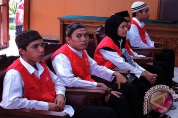 Empat pelaku kekerasan seksual pada siswa JIS divonis 8 tahun