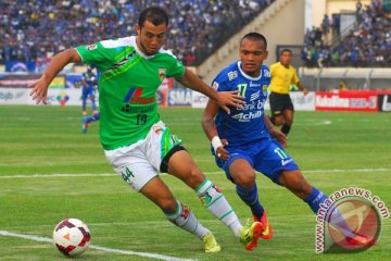 Persib tim pertama ke semifinal ISL