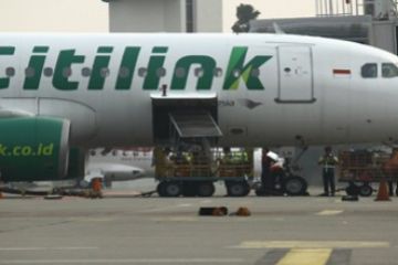 Ekstra Hati-Hati/Joko Sulistyo