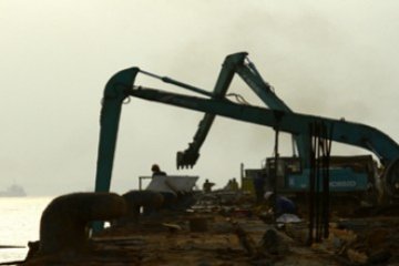 Penambahan Dermaga Sambut MEA/Joko Sulistyo