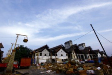 Revitalisasi Pasar Induk/Joko Sulistyo