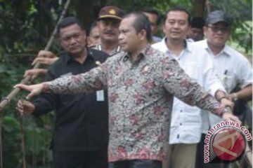 Marwan ingin hapus jembatan gantung di Lebak