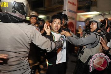 BENTROK MAKASSAR