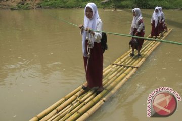 109 jembatan gantung di Lebak rusak berat