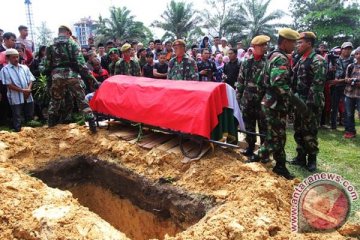 Aipda Aryanto dimakamkan secara militer