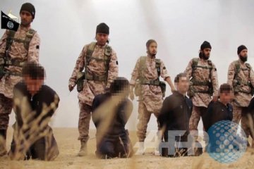 ISIS rajam dua "pria gay" sampai mati di Suriah