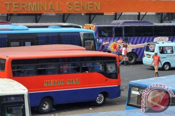 Tarif baru angkutan mulai berlaku Selasa di Jakarta