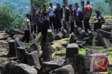 Situs Gunung Padang terus diteliti