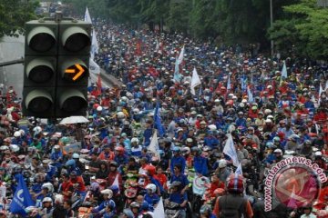 Sejumlah perusahaan di Karawang melanggar ketentuan ketenagakerjaan