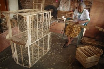 SANGKAR BURUNG