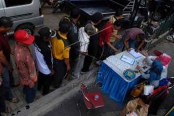 Tes Urine di Kampung Ambon