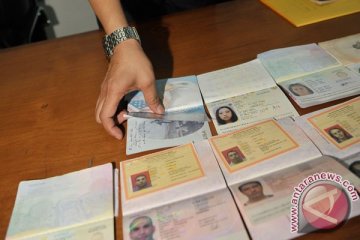 Polres Dumai amankan sindikat calo paspor ilegal