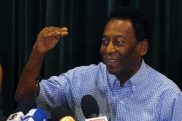 Pele batalkan kunjungan ke Rusia