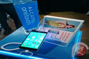 Alcatel OneTouch hadirkan smartphone Windows 10 akhir tahun ini