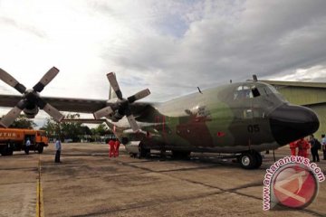 Hercules TNI AU pulangkan TKI ilegal dari Malaysia