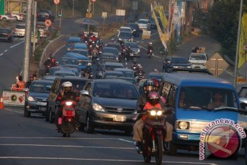 Jalur Puncak ditutup mulai pukul 18.00 WIB