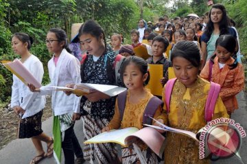 Umat Katolik lereng Merapi gelar Natal tani