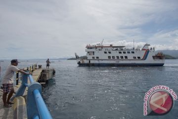 Tarif penyeberangan di NTT turun empat persen