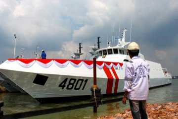 Bakamla kirim KN Bintang Laut lacak Air Asia ke Belitung