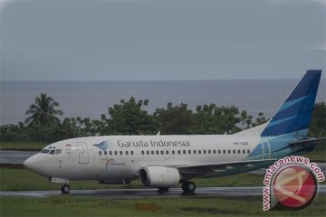 Pesawat Garuda Jember-Surabaya terlambat akibat cuaca buruk