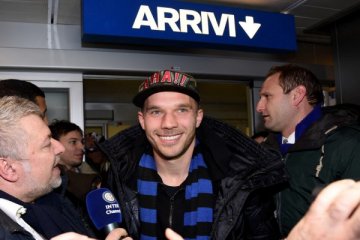 Podolski tiba di Milan demi Inter
