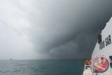 Pencarian korban AirAsia di Seruyan terkendala cuaca