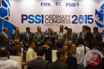 Survei: masyarakat minta Menpora bekukan PSSI