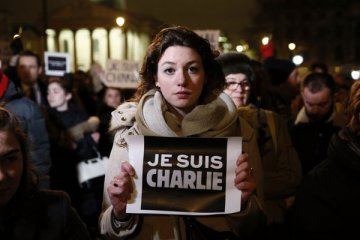 700.000 orang berpawai di Prancis menentang aksi teror