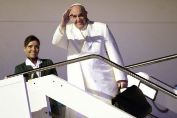 Paus isyaratkan pembatalan kunjungannya ke Afrika Tengah