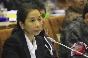 Rini Soemarno: pejabat BUMN harus bekerja lebih keras