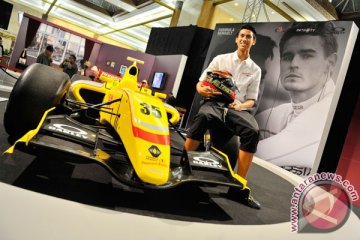 Sean Gelael dapat sponsor yang sama dengan Hamilton