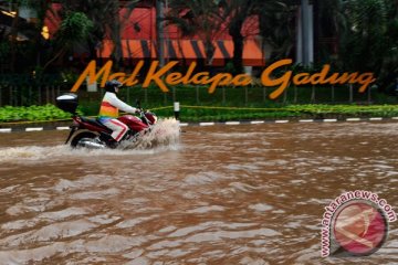 Sebagian jalan di Jakarta Utara kebanjiran