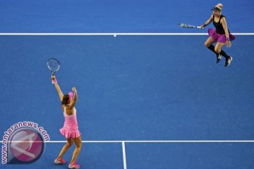 Mattek-Sands dan Safarova juara ganda putri Australia Terbuka