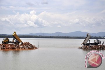 Bom peninggalan Belanda ditemukan di pantai Kendari