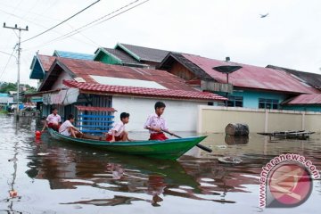 Puluhan rumah di Penajam terendam banjir