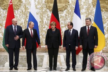 Hollande-Merkel-Poroshenko-Putin bahas situasi Ukraina