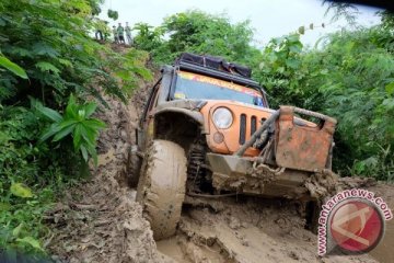 Jeep Wrangler JK tangguh di medan IOX 2015